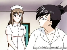 Горячая хентай докторша и медсестра занимаются сексом с парнем