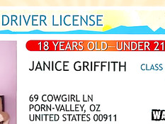 18-летняя девчонка Janice Griffith занимается любовью с мужчиной