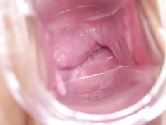 Блондинка лесбиянка Nathaly трогает киску шатенки Barbara Bieber