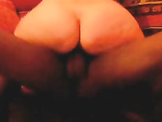 Горячая французская блондинка ебётся с двумя чёрными парнями