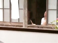 Дедуля жадно лижет киску и трахает свою молодую японскую жену