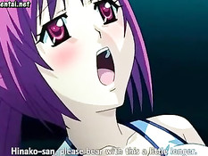 Парень ласкает большую грудь и киску возбуждённой хентай девке