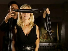 Связал сисястую немку Vivian Schmitt и сделал вагинальный фистинг