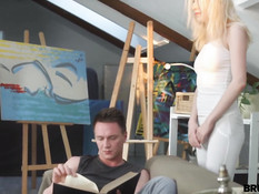 Доведённый до бешенства парень жёстко отъебал молодую блонду