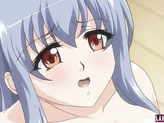 Грудастая хентай девка столкнулась с парнем и подрочила сиськами