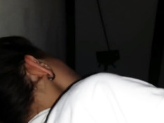 Вставил член в задницу своей жене и снял процесс на видеокамеру