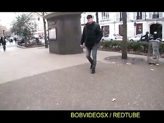 Познакомился на улице с брюнеткой и отъебал в волосатую киску