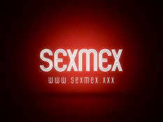 Мексиканская брюнетка Silvia Santez трахается на скамейке в парке