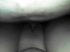 Муж в презервативе отымел возбуждённую жену с выбритым лобком