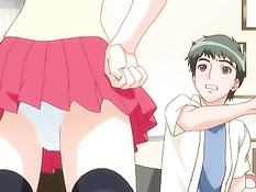 Парнишка трахает проживающих с ним в одном доме хентай девушек