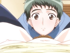 Парнишка трахает проживающих с ним в одном доме хентай девушек