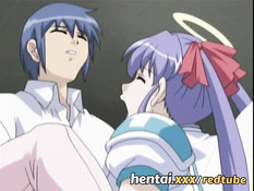 Девчонка лижет клитор своей аниме подружке и трахается с парнем