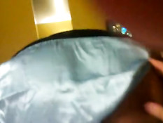 Любительница в голубых трусиках садится на член спиной к парню