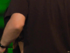 Отшлёпал по попе связанную молодую секс рабыню и отъебал раком