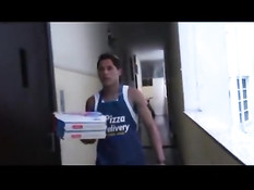 Латинского разносчика пиццы оттрахали чёрные голубые мужчины