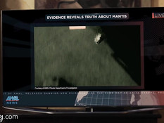 Лесби брюнетка Riley Reid трётся об письку блондинки Karla Kush