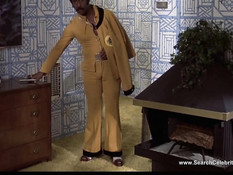 Эротические сцены с сиськастой американской актрисой Pam Grier