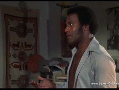 Эротические сцены с сиськастой американской актрисой Pam Grier