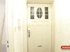 Грудастая немецкая девчонка Celina Davis ебётся с парнем в душе