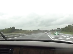 Смуглую француженку в белых чулках мужчины оттрахали в лесу