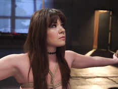 Отшлёпал хлыстом и оттрахал связанную молодую шлюху Alison Rey