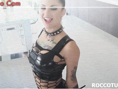 Rocco Siffredi ебёт шлюх с татушками Bonnie Rotten и Kleio Valentien