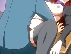 Рыжая аниме девчонка соблазняет парнишку на секс в раздевалке