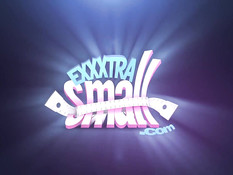 Весёлая кудрявая мулаточка Nami Dahlia ебётся с белым мужчиной