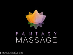 Высокая сисястая Alison Tyler делает массаж маленькой Abby Cross