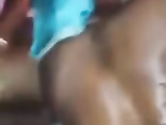 Негр в позе раком трахает длинным членом мокрую чёрную девушку