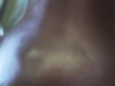 Натёр маслом задницу молодой мулатки и оттрахал девчонку раком