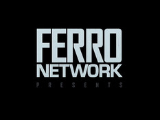 Ненасытная очкастая русская мамочка хочет ебаться в позе раком