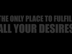 Через проделанные в стене отверстия парни трахают чешских девок