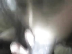 Азиатская шалава на кровати отсасывает член чёрному бойфренду