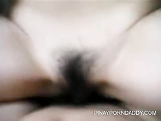 Молодой человек засадил член в волосатую киску азиатской девке