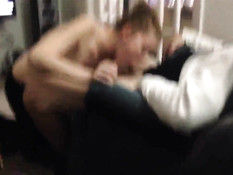 Подружка с маленькой грудью сосёт мужику член и глотает сперму