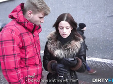 Связал русскую подругу, завязал глаза и заставил ебаться с другом