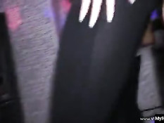 На этой развратной вечеринке народ танцует и занимается сексом