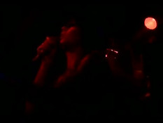 Эмо девка занимается сексом со своим бойфрендом под рок музыку