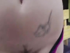 Французская брюнетка с большой грудью за деньги готова на секс