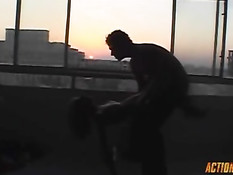 Бешеный секс мужчины с горячей грудастой шатенкой Valerie Baber