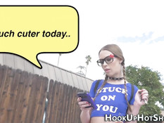 Очкастой девчонке с косичками Alexa Nova пришлось сделать минет