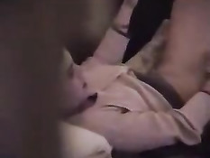 Скрытая камера сняла как девки мастурбируют в душе и на кровати