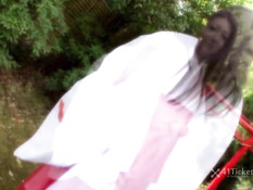 Горячая японская женщина Ayano Murasaki ебётся с двумя парнями