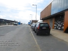 Девушка в маске занимается с парнем сексом и записывает на видео