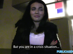 Парень отодрал в подворотне чешскую брюнеточку Vanessa Decker