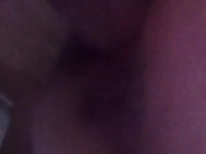 Мужчина трахает раком шведскую девушку и снимает на смартфон