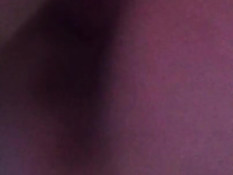 Мужчина трахает раком шведскую девушку и снимает на смартфон