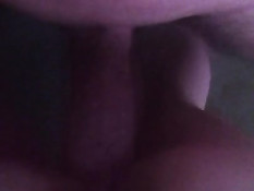 Мужчина трахает раком шведскую девушку и снимает на смартфон