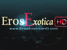 Индийская девчонка обожает оральный секс и умеет делать минет